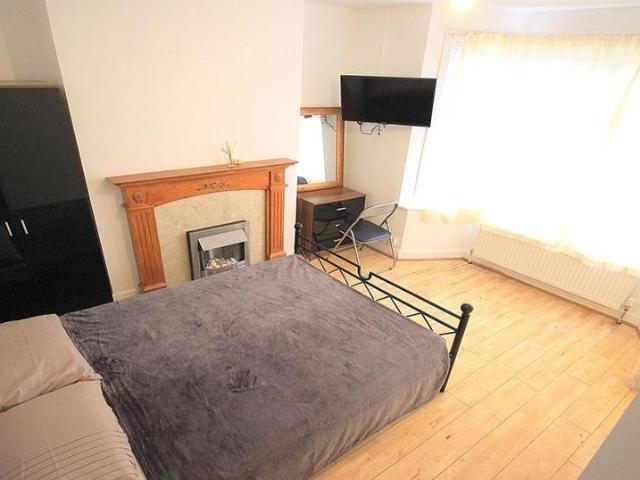 Room for rent in Cauldwell, Bedford