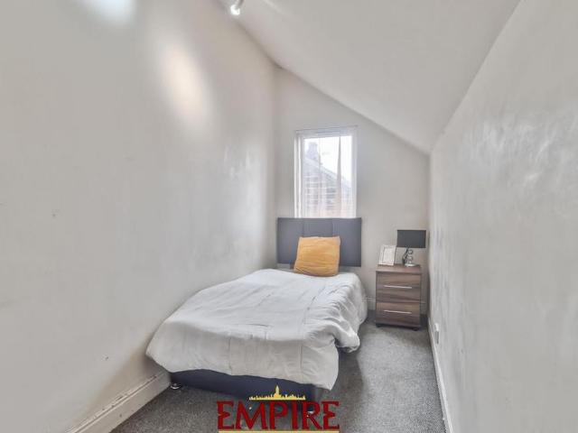 Room for rent in Gravelly Hill, West Midlands