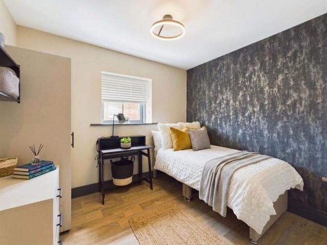 Room for rent in Gloucester, Gloucestershire