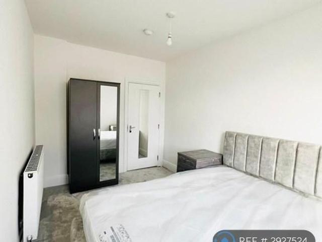Room for rent in Elmfield, Leicestershire