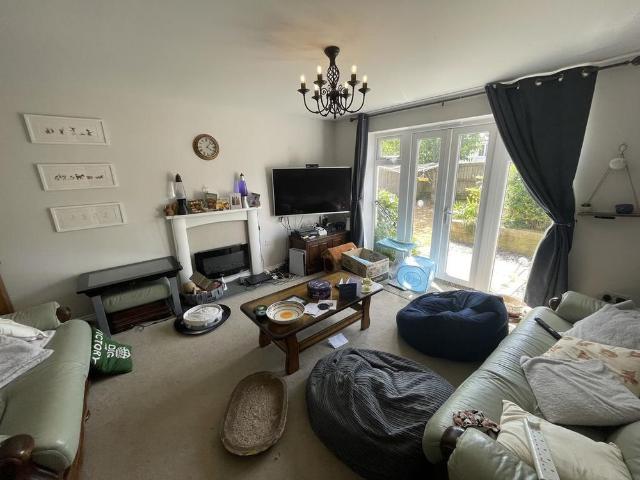 Room for rent in Highertown, Penweathers