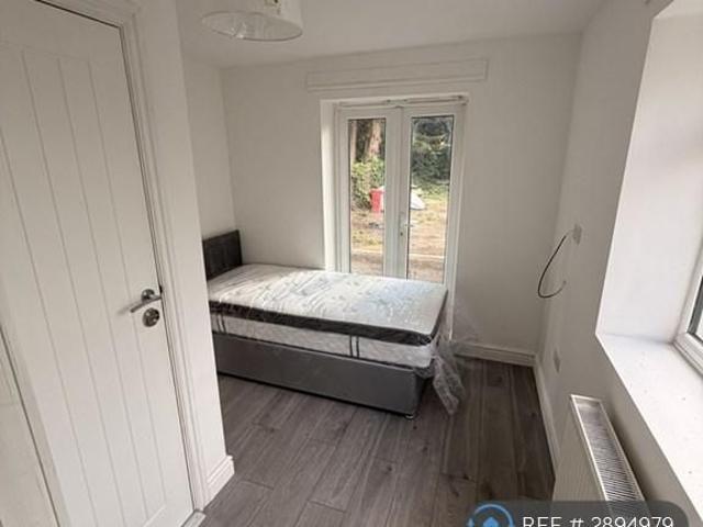 Room for rent in Slough