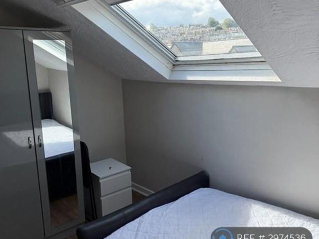 Room for rent in Sharrow Vale, South Yorkshire