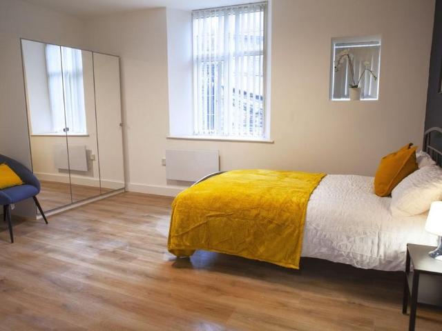 Room for rent in Boothtown, Halifax