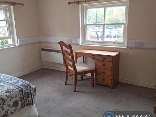 Room for rent in Kings Barton, Gloucester