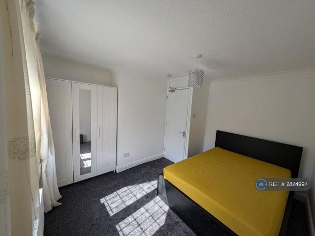 Room for rent in Langdon Hills, Essex