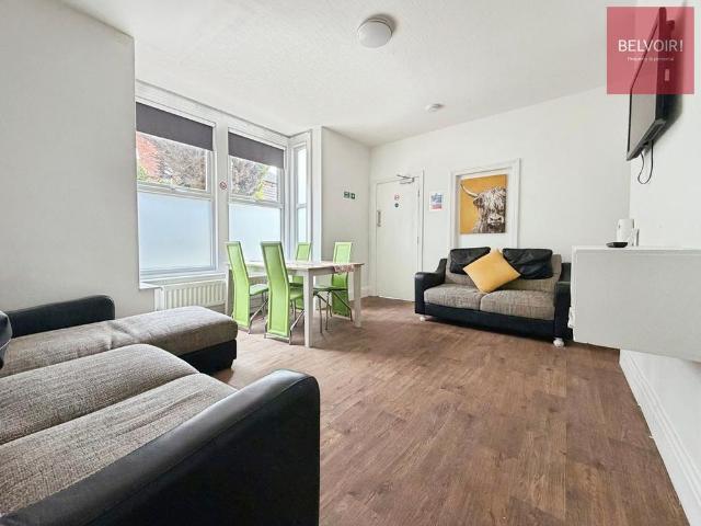 Room for rent in Weelsby, Old Clee