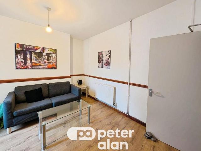Room for rent in Mount Pleasant, Nangreaves