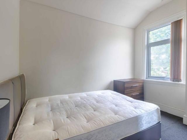 Room for rent in Gravelly Hill, West Midlands