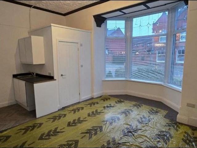 Room for rent in Chesham, Bury
