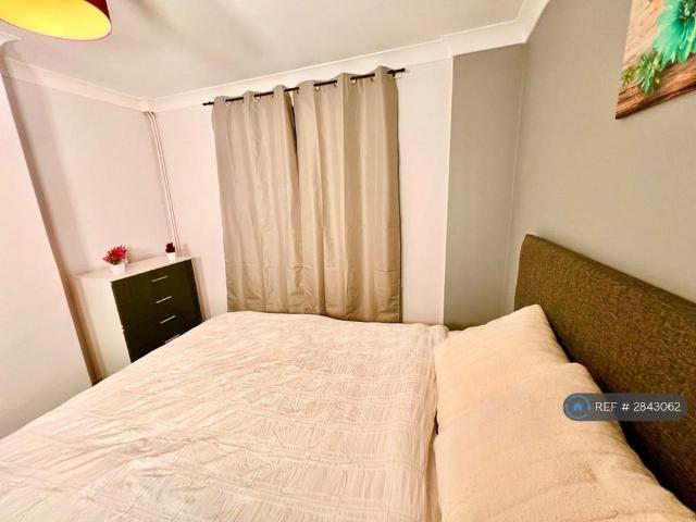 Room for rent in Fordham Heath, Essex