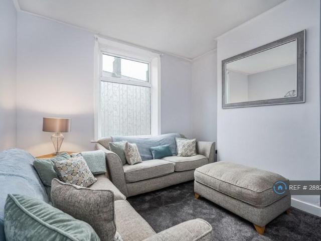 Room for rent in Fountainhead, West Yorkshire