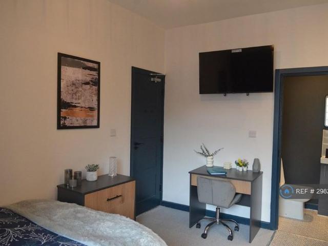 Room for rent in Newtown, Two Mills