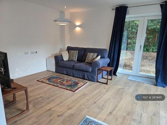 Room for rent in Crownhill, Milton Keynes