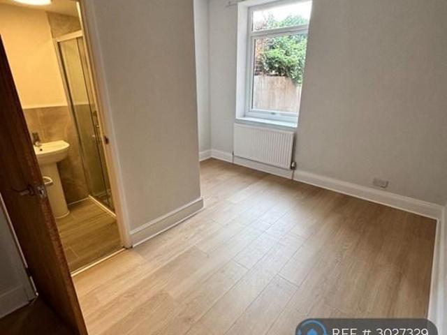 Room for rent in Northampton, Northamptonshire