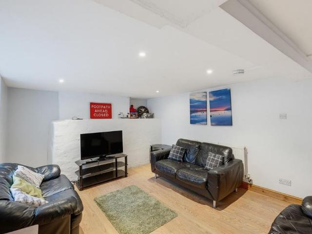 Room for rent in Greenbank, Plymouth