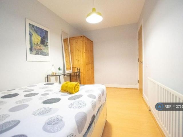 Room for rent in Isle Of Dogs, Isle Of Man
