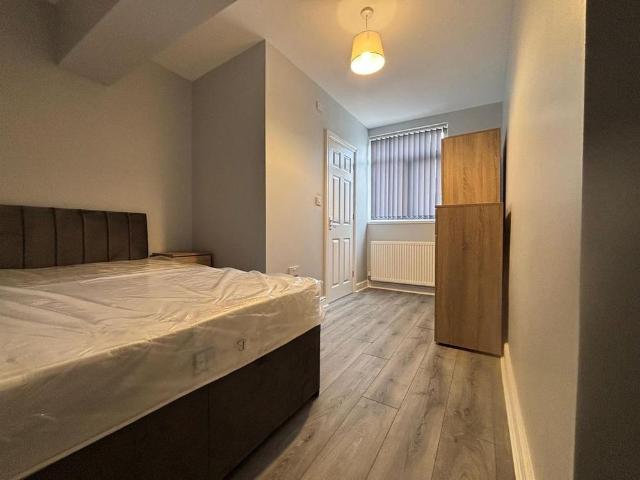 Room for rent in Hall End, West Bromwich