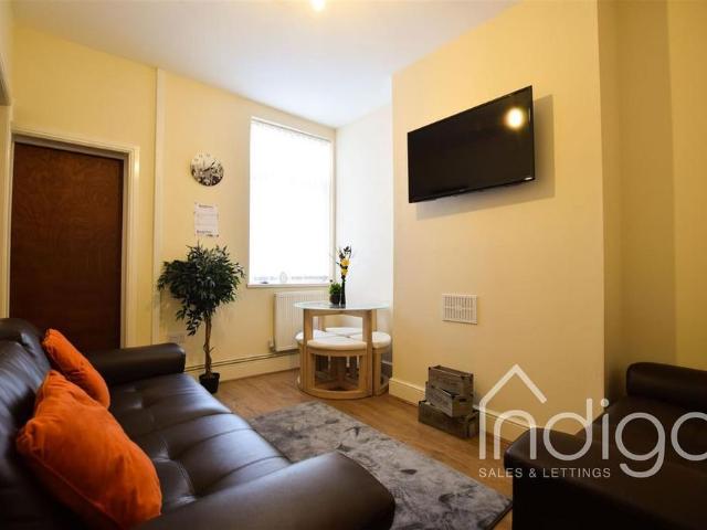 Room for rent in Stoke, Stoke-on-Trent