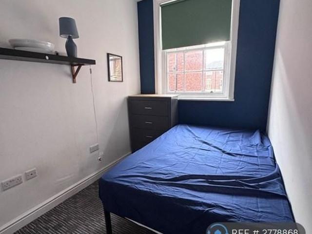 Room for rent in Northgate Village, Two Mills