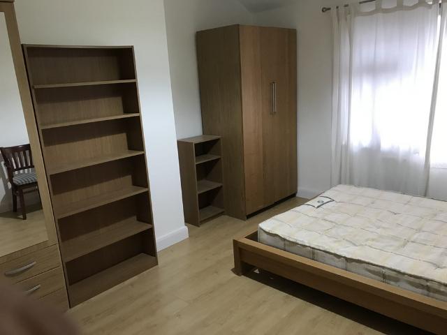Room for rent in Moses Gate, Lee Bank