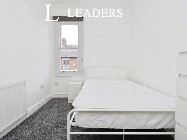 Room for rent in Hoole, Two Mills