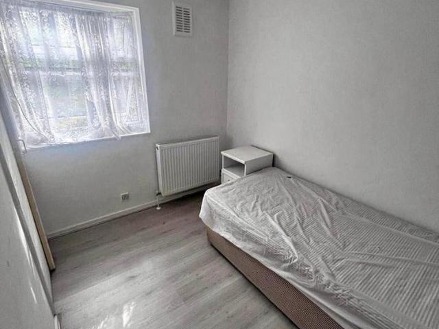 Room for rent in Huntingdon