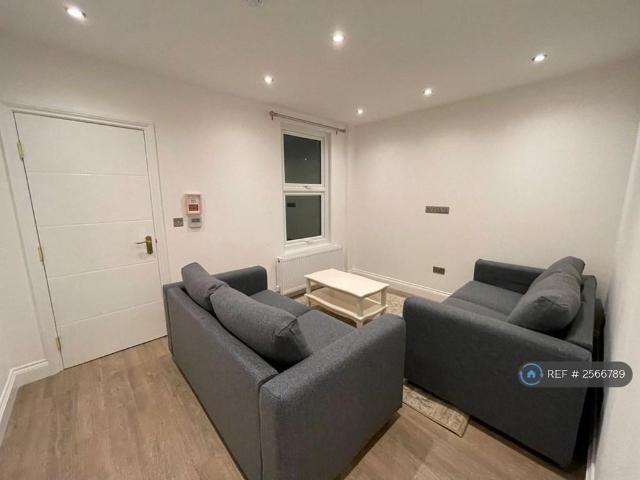 Room for rent in Newtown, Reading
