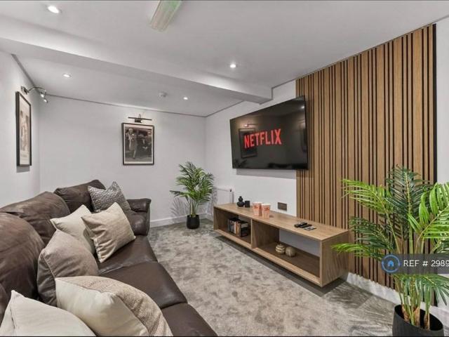 Room for rent in Egginton, East Midlands