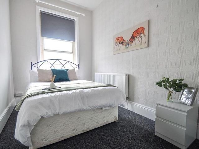Room for rent in Wales