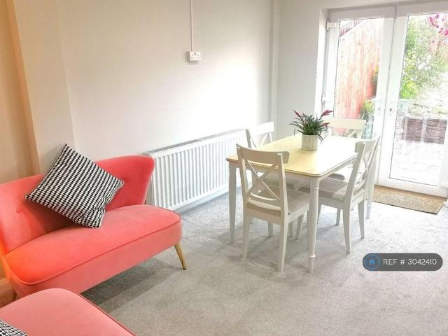 Room for rent in Topsham, Exeter