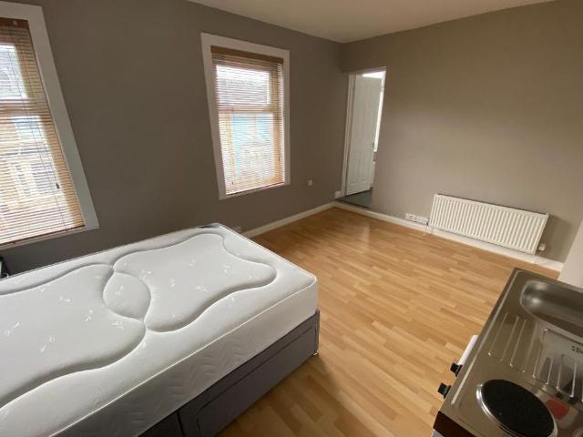Room for rent in Okus, Swindon