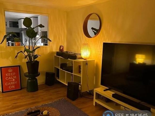 Room for rent in London Borough of Croydon, South Norwood