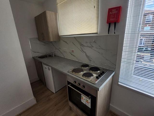 Room for rent in London Borough of Croydon, Addiscombe