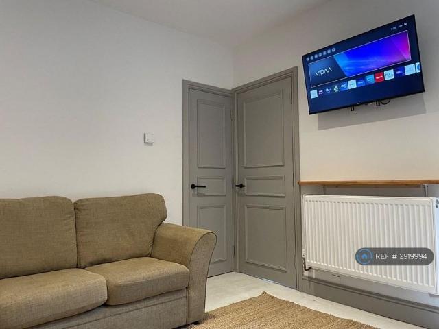 Room for rent in Osney, The Slade