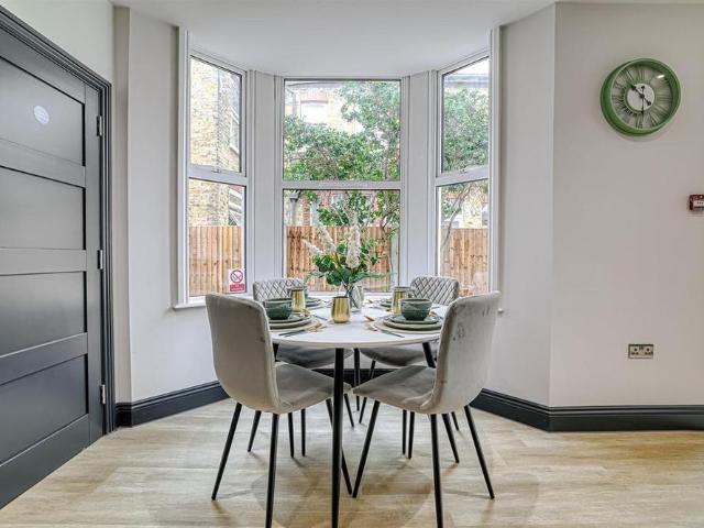 Room for rent in Kursaal Estate, Alton Barnes