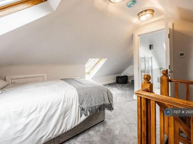 Room for rent in Earlham Rise, East Bank