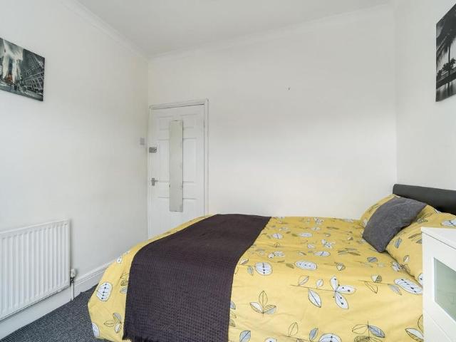 Room for rent in Ford, Plymouth