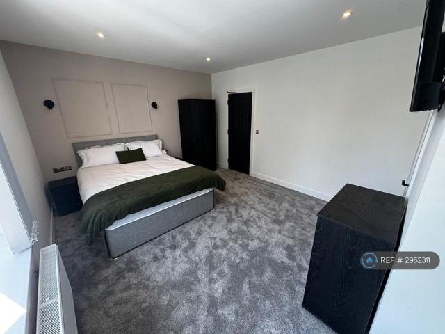 Room for rent in Burslem, Stoke-on-Trent