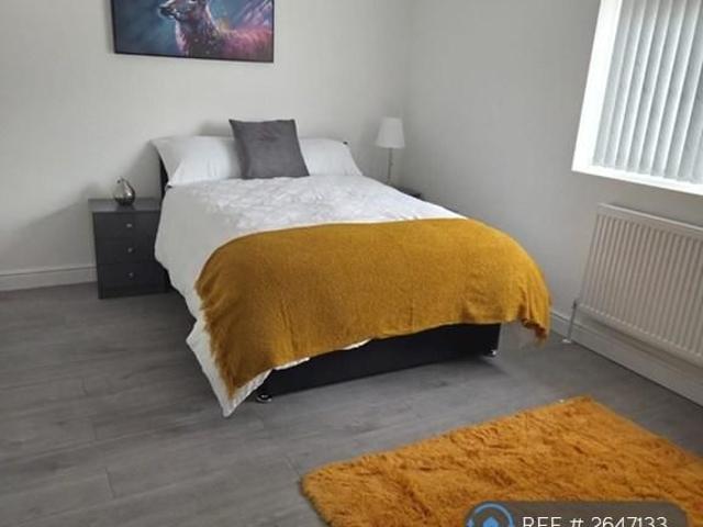 Room for rent in Tibbington, Tipton