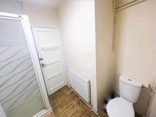 Room for rent in Thames View, Greater London