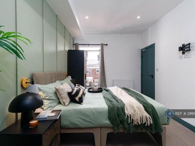 Room for rent in Westy, Warrington