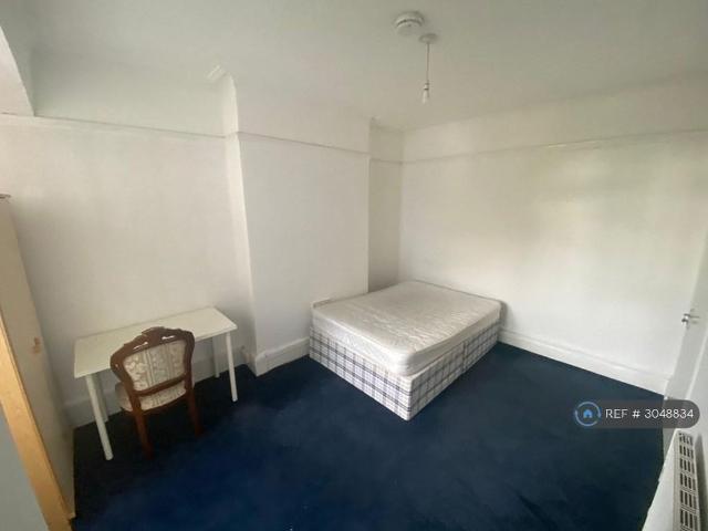 Room for rent in Kingswood, South Gloucestershire