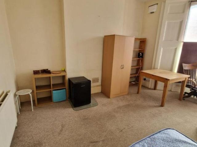 Room for rent in Stroud Green, Greater London