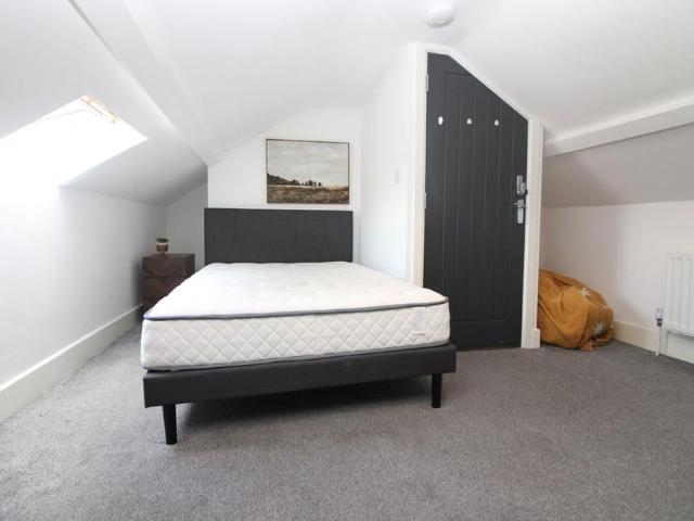 Room for rent in Darlington