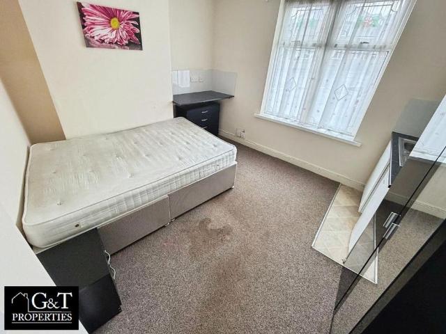 Room for rent in Shell Corner, Halesowen