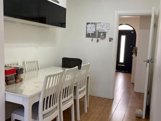 Room for rent in Thames View, Greater London