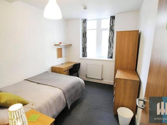 Room for rent in Huddersfield, West Yorkshire