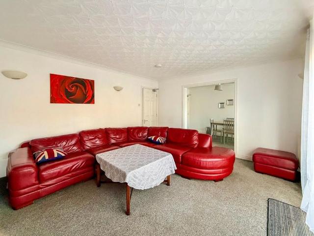 Room for rent in St Clements, Worcestershire