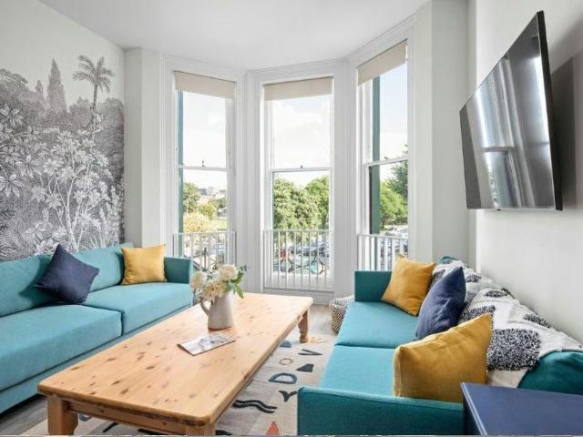 Room for rent in Round Hill, Brighton